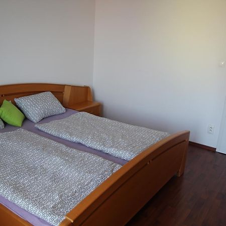 Halex5 Guest House Svidova Exterior photo